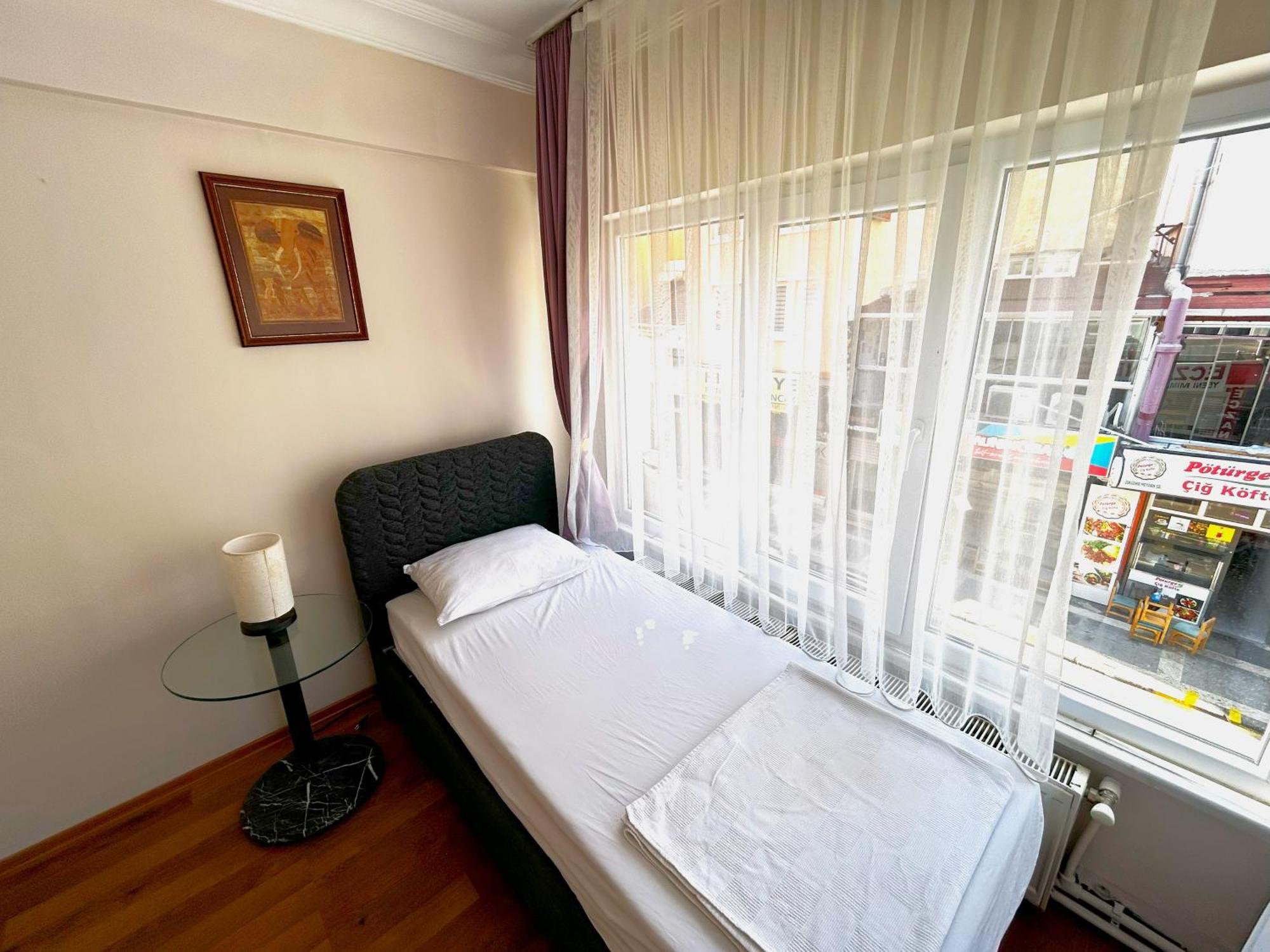 Hotel Meydan Pansiyon Uskudar à Istambul Extérieur photo